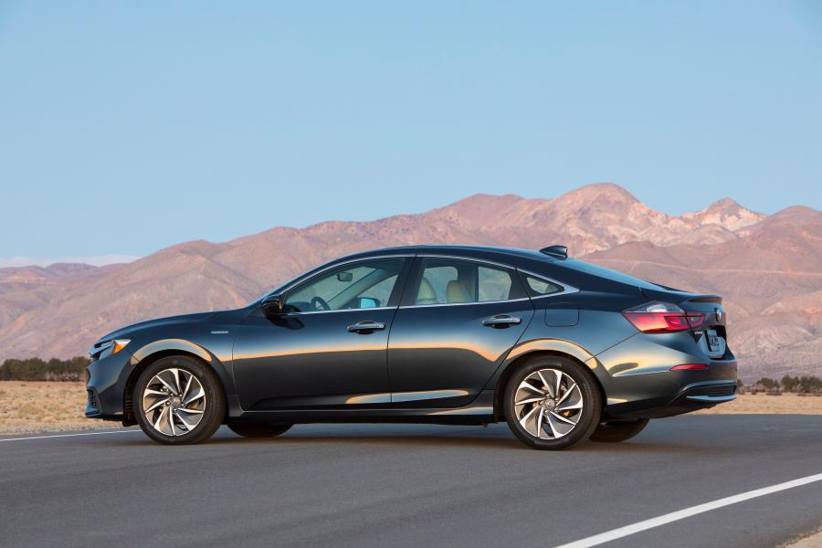  Honda Insight 2018 года  (NA) (фото 15 из 62)